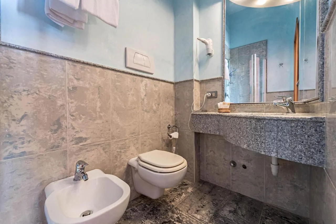 טוסקולנו מדרנו Gardasol Romantic 2 Vista Lago